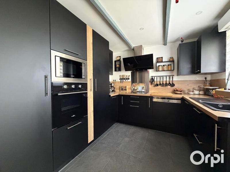 Maison - 145 m² - 5 pièces