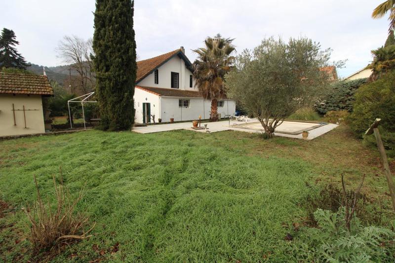 Villa - 197 m² - 5 pièces