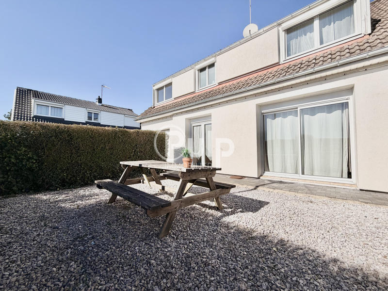 Maison - 114 m² - 8 pièces