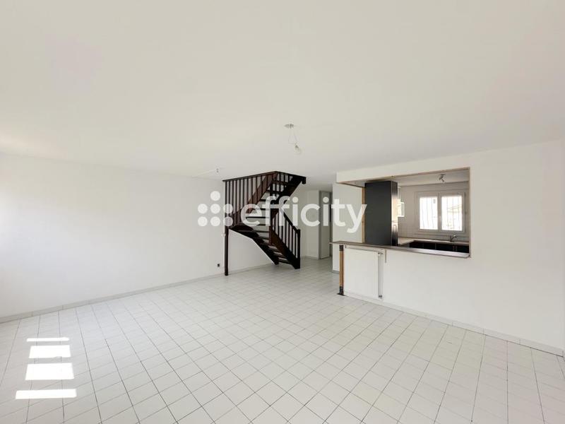 Appartement - 90 m² - 4 pièces