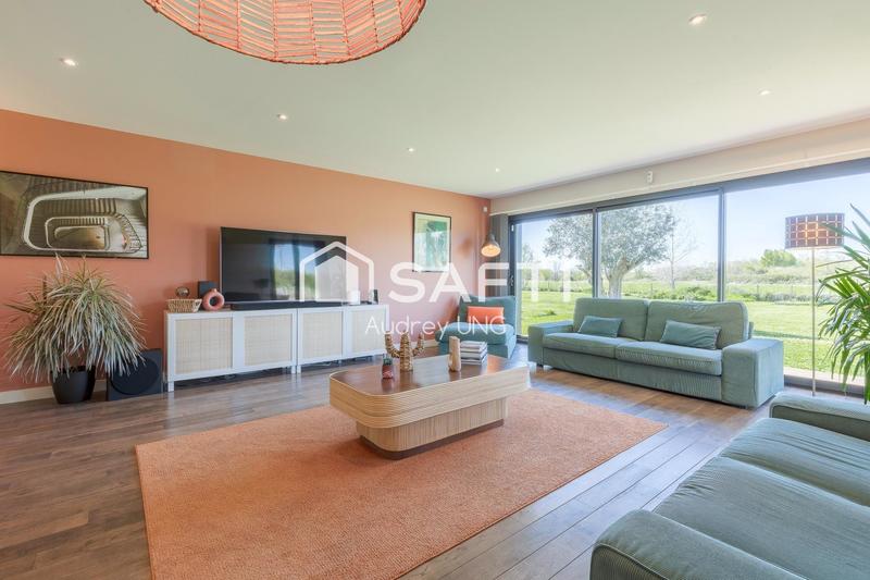 Maison de maîtres - 330 m² - 7 pièces