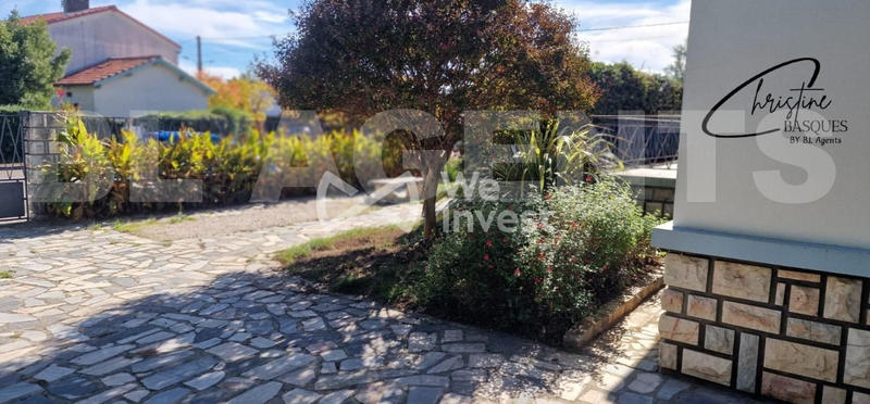 Maison - 93 m² - 5 pièces