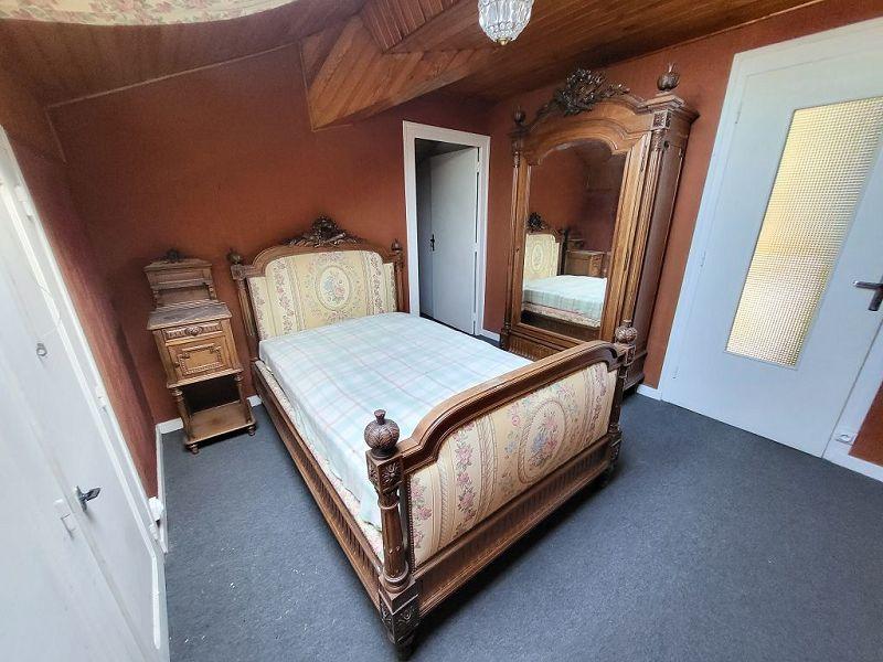 Maison traditionnelle - 255 m² - 11 pièces