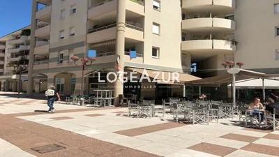 Local commercial - 47 m² - 3 pièces