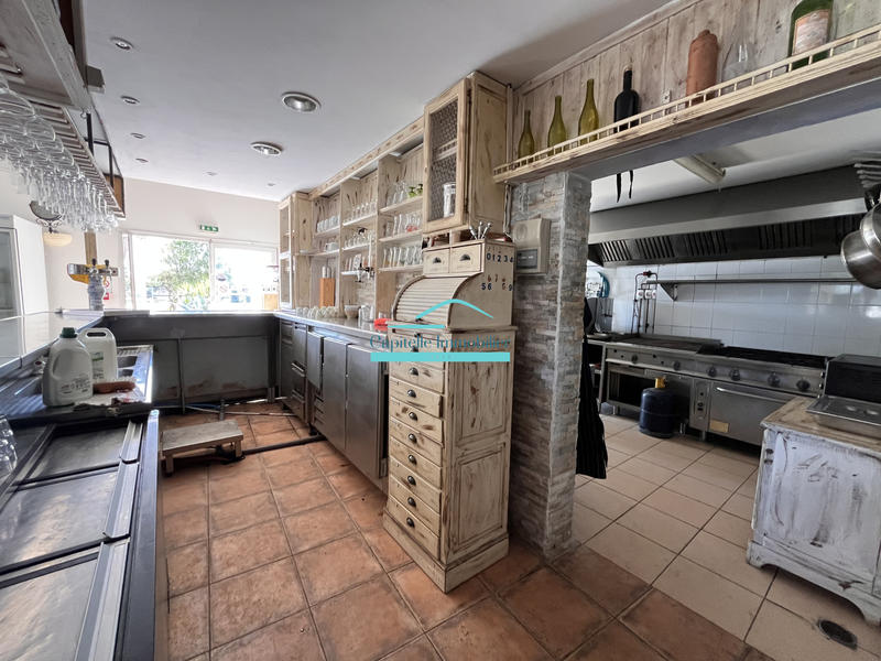 Propriété - 400 m² - 20 pièces