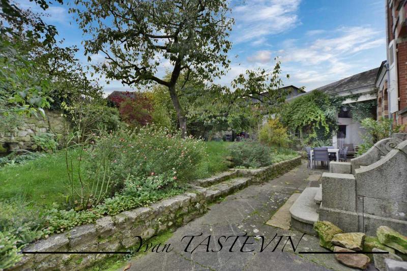 Maison ancienne - 225 m² - 8 pièces