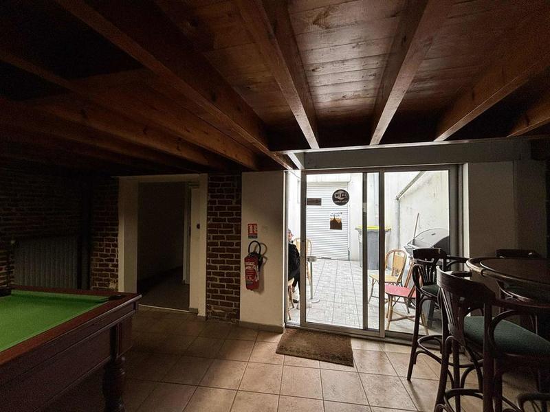 Immeuble - 193 m² - 10 pièces