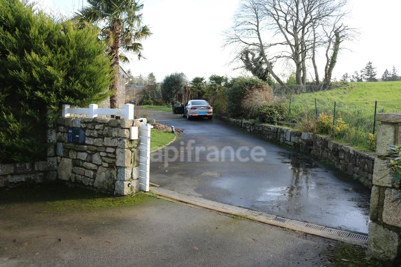 Maison en pierre - 177 m² - 7 pièces