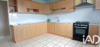 Maison - 110 m² - 6 pièces