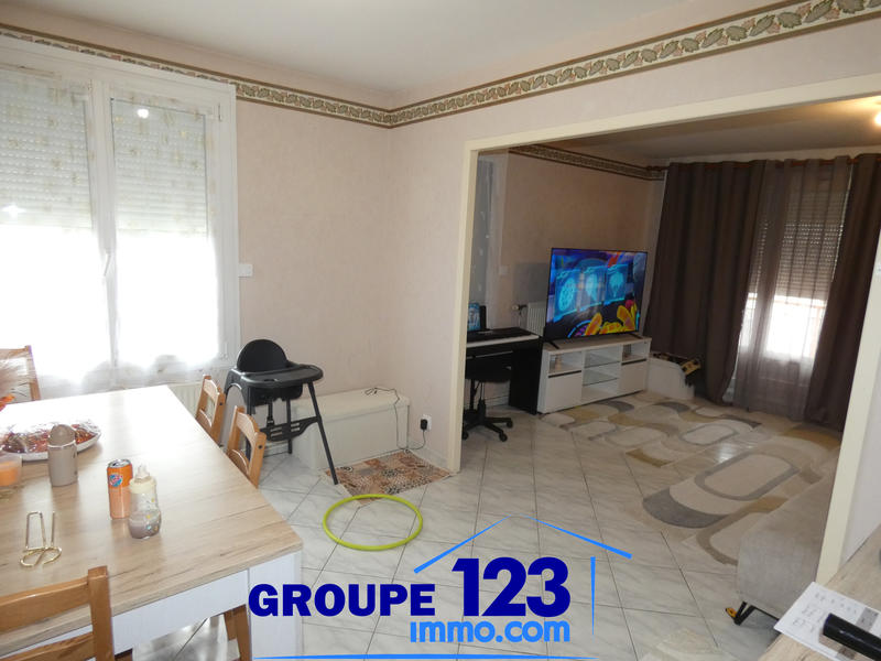Appartement - 80 m² - 4 pièces
