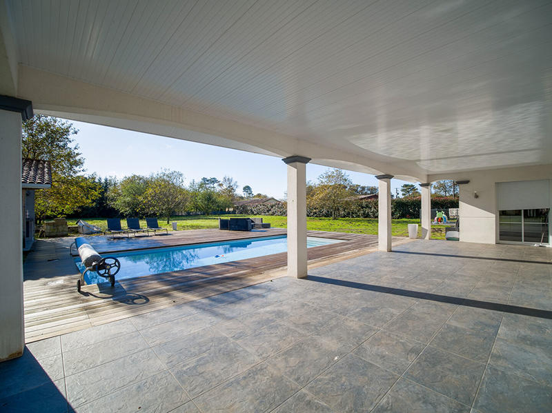 Maison - 192 m² - 6 pièces