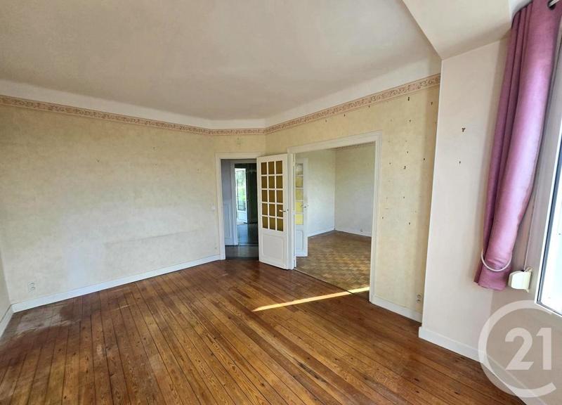 Maison - 98 m² - 5 pièces