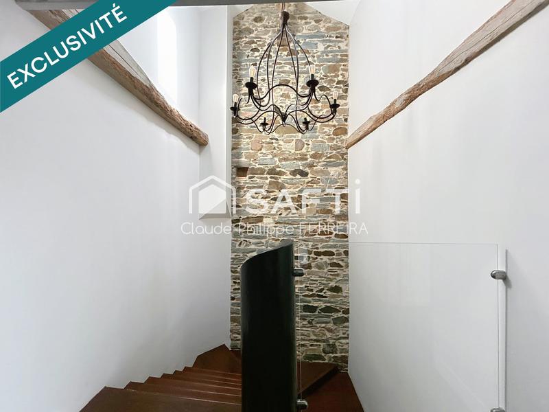 Appartement - 260 m² - 10 pièces