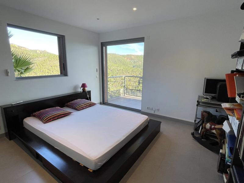 Villa - 183 m² - 6 pièces