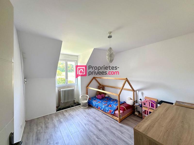 Maison - 275 m² - 12 pièces