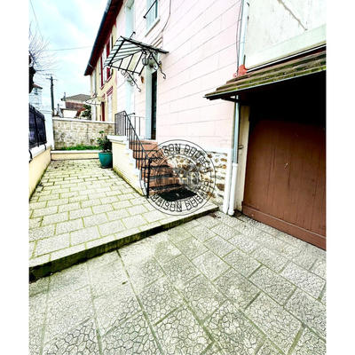 Maison - 80 m² - 3 pièces