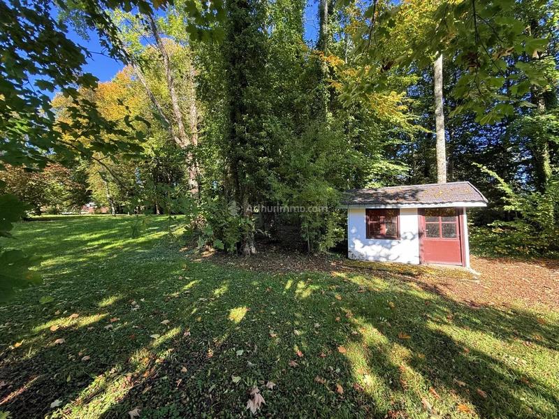 Maison - 450 m² - 14 pièces