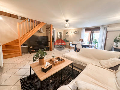 Maison - 95 m² - 5 pièces