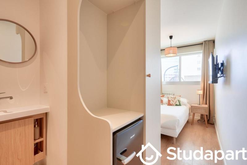 Chambre - 10 m² - 1 pièce