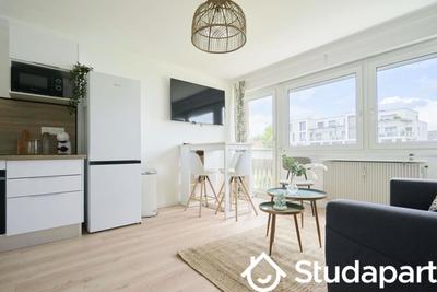 Chambre - 12 m² - 1 pièce