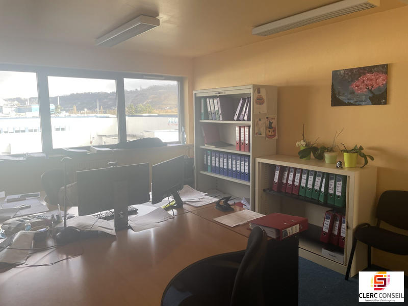 Bureau - 194 m²