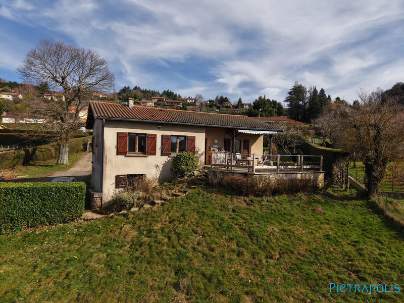 Maison - 92 m² - 5 pièces