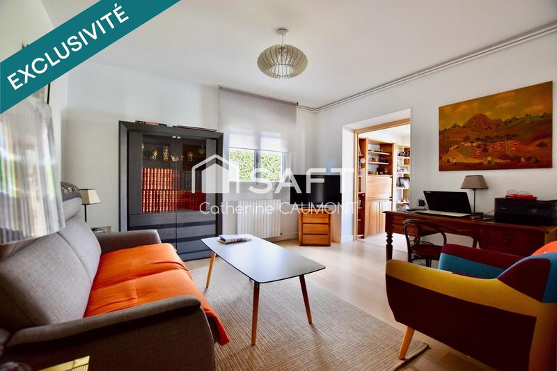 Maison - 246 m² - 10 pièces