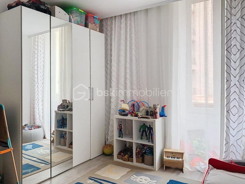 Appartement - 84 m² - 3 pièces