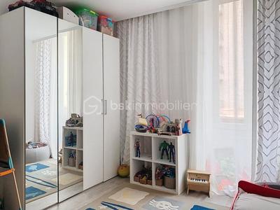 Appartement - 84 m² - 3 pièces