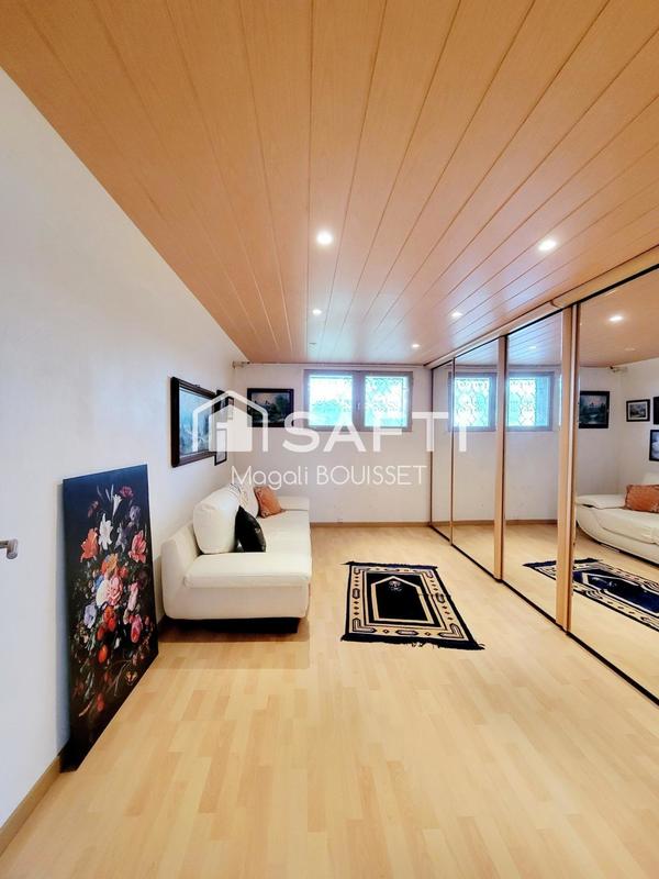 Maison - 160 m² - 6 pièces