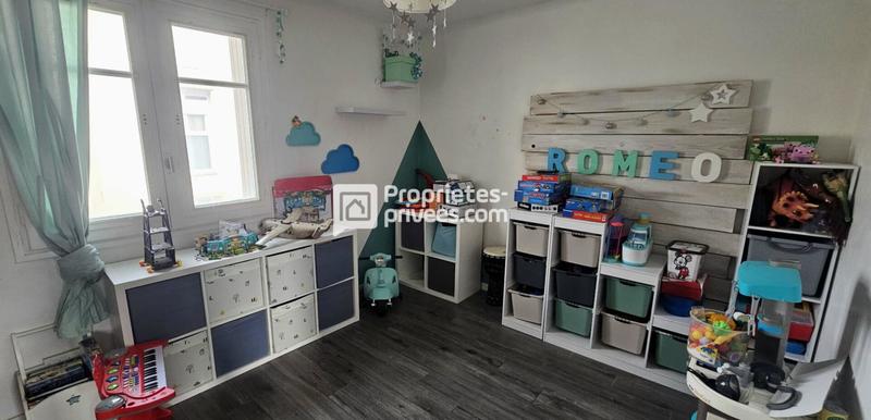 Maison - 190 m² - 8 pièces