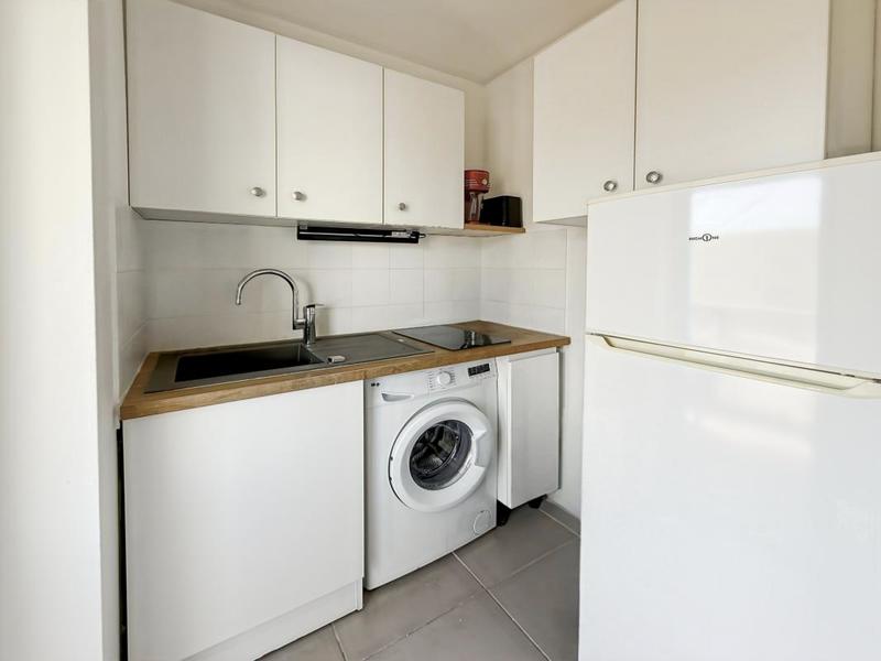 Studio - 25 m² - 1 pièce