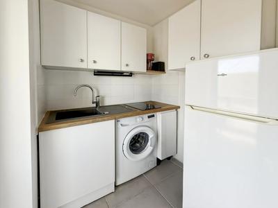 Studio - 25 m² - 1 pièce