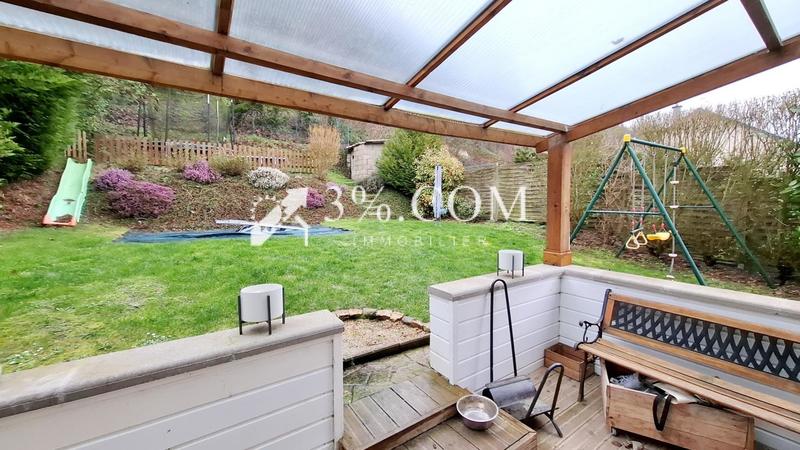 Maison - 94 m² - 6 pièces