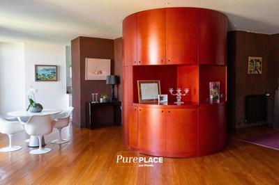 Appartement - 144 m² - 4 pièces