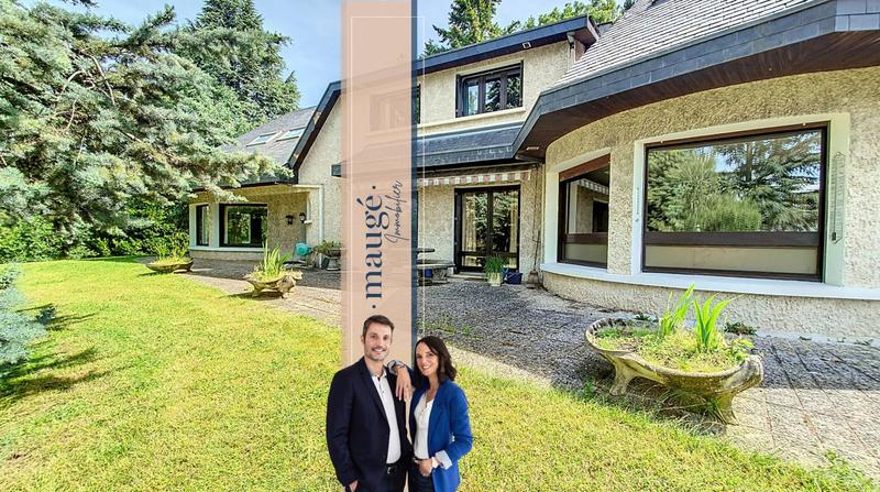 Maison - 310 m² - 8 pièces