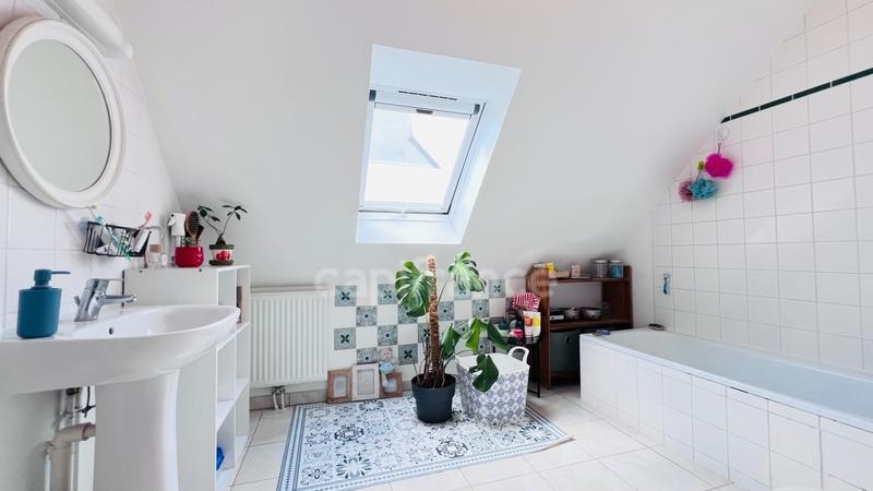 Maison - 107 m² - 5 pièces