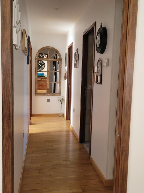 Maison - 210 m² - 9 pièces