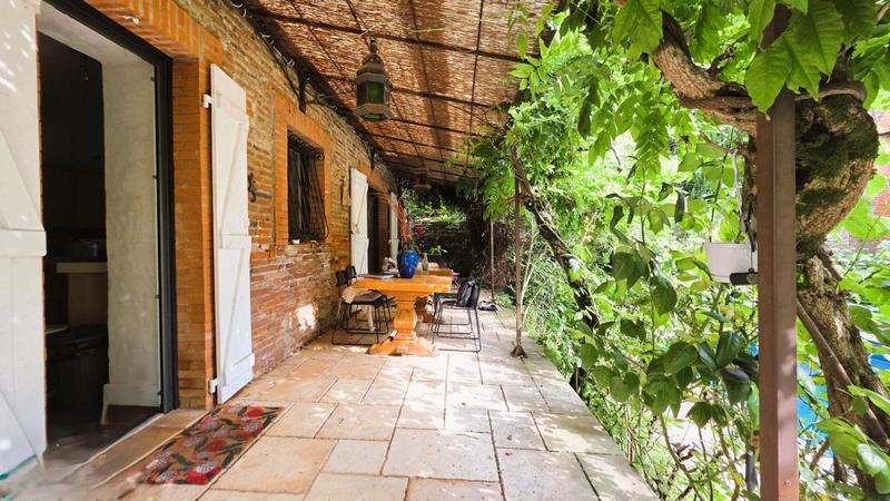 Demeure - 315 m² - 10 pièces