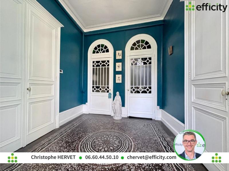 Maison - 381 m² - 11 pièces