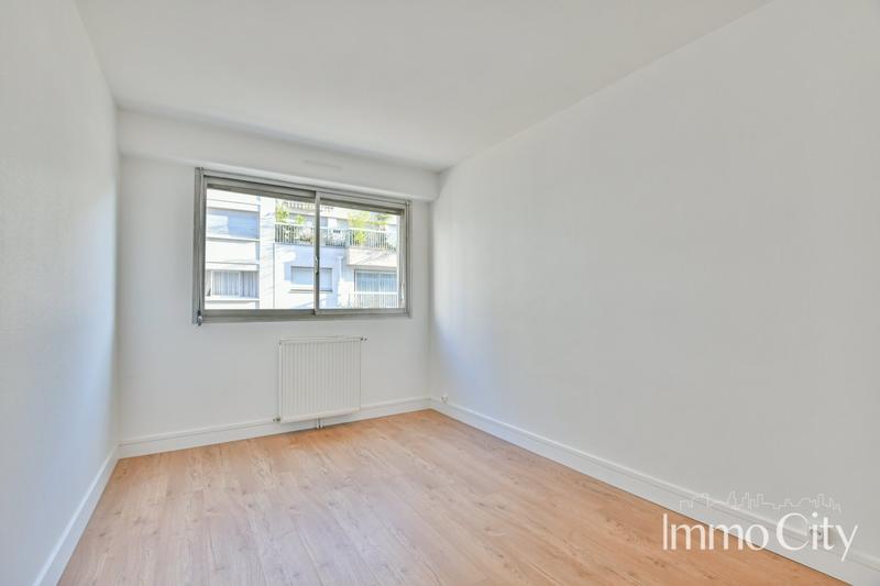 Appartement - 77 m² - 3 pièces