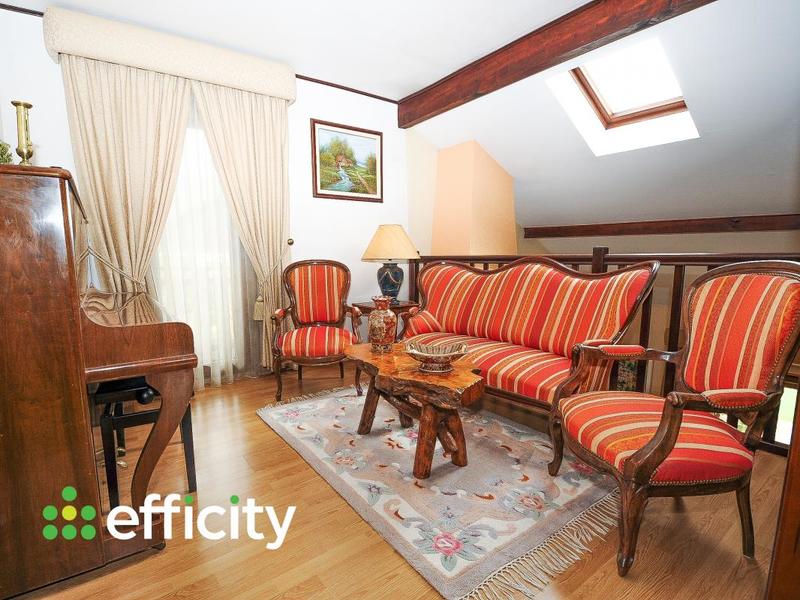 Pavillon - 200 m² - 5 pièces