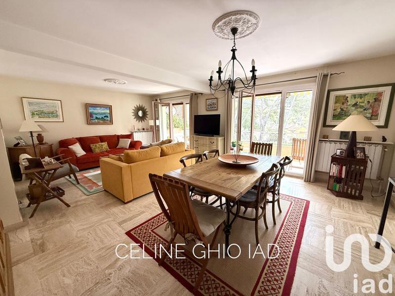 Appartement - 93 m² - 3 pièces