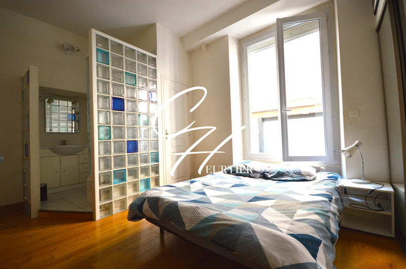 Appartement - 99 m² - 4 pièces