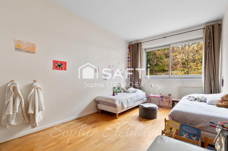 Appartement - 144 m² - 6 pièces