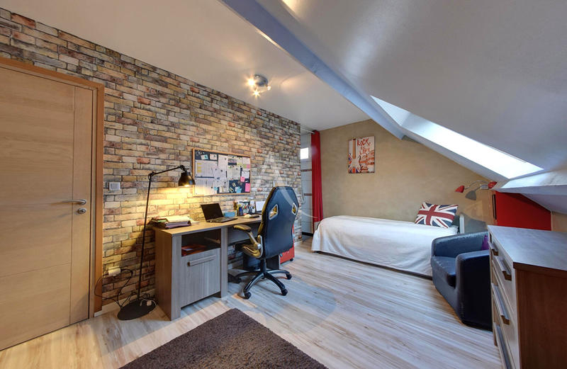 Maison - 170 m² - 7 pièces