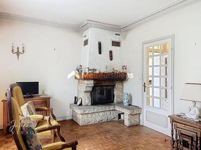 Maison - 140 m² - 8 pièces