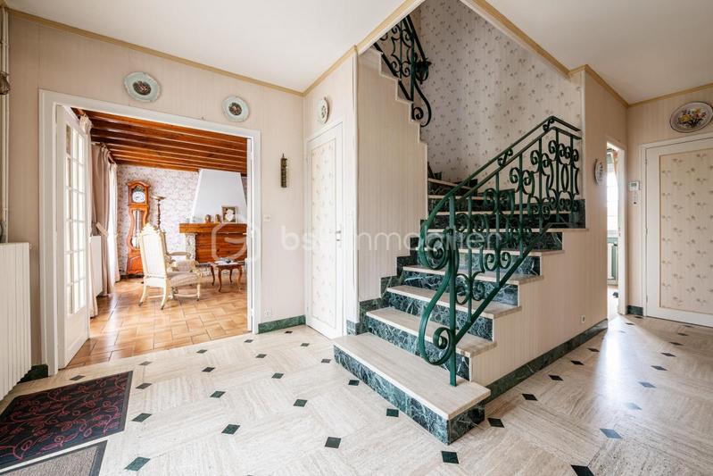 Maison - 175 m² - 8 pièces