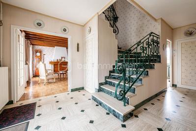 Maison - 175 m² - 8 pièces