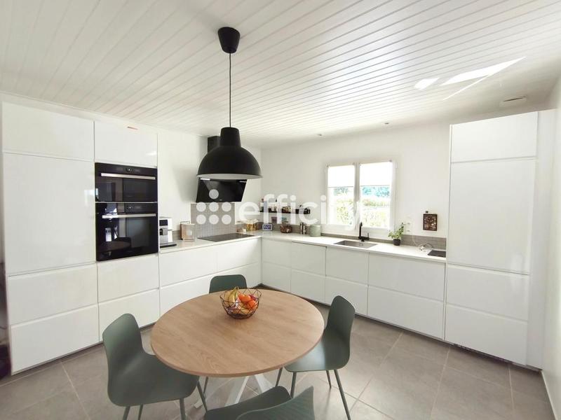 Pavillon - 153 m² - 6 pièces